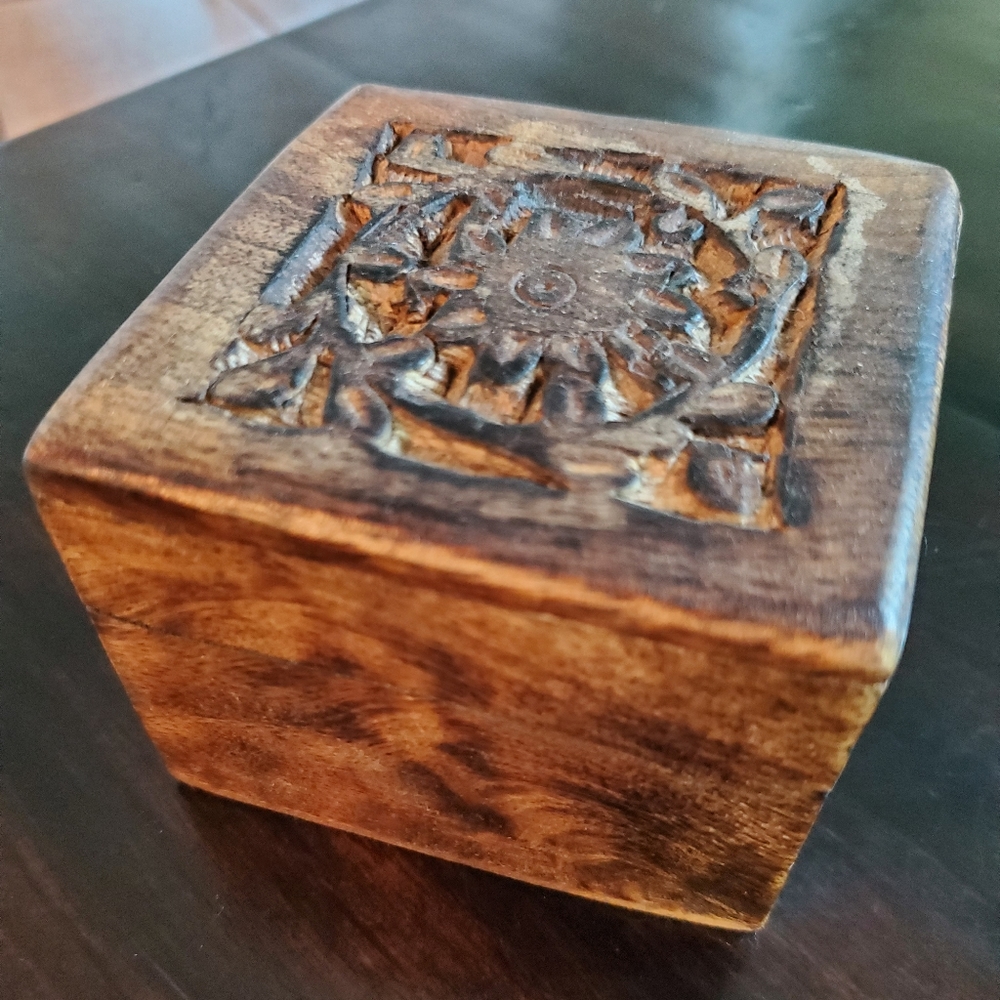 Samantha Wills wooden jewelry box